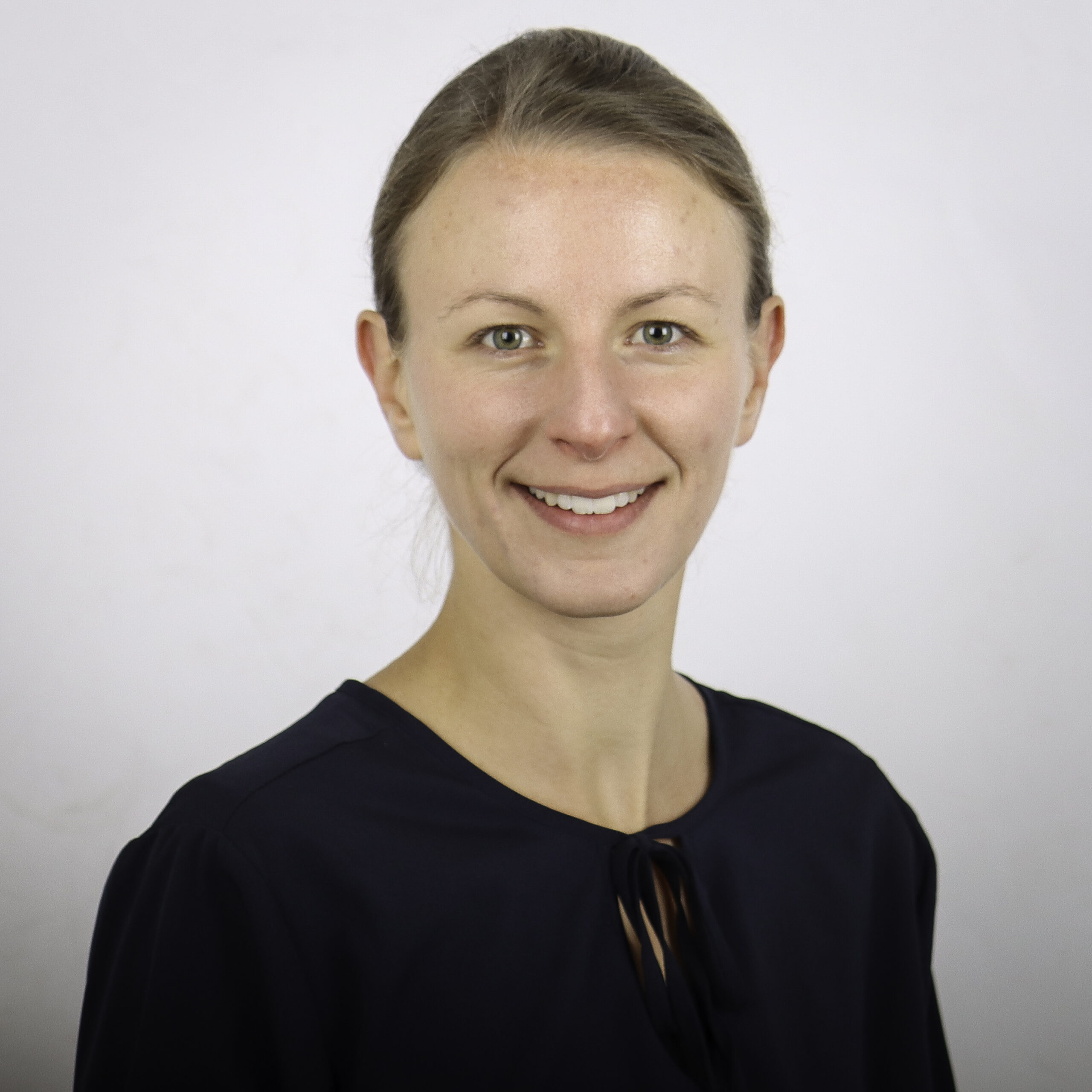 Portrait-Linda-Pihan-scaled